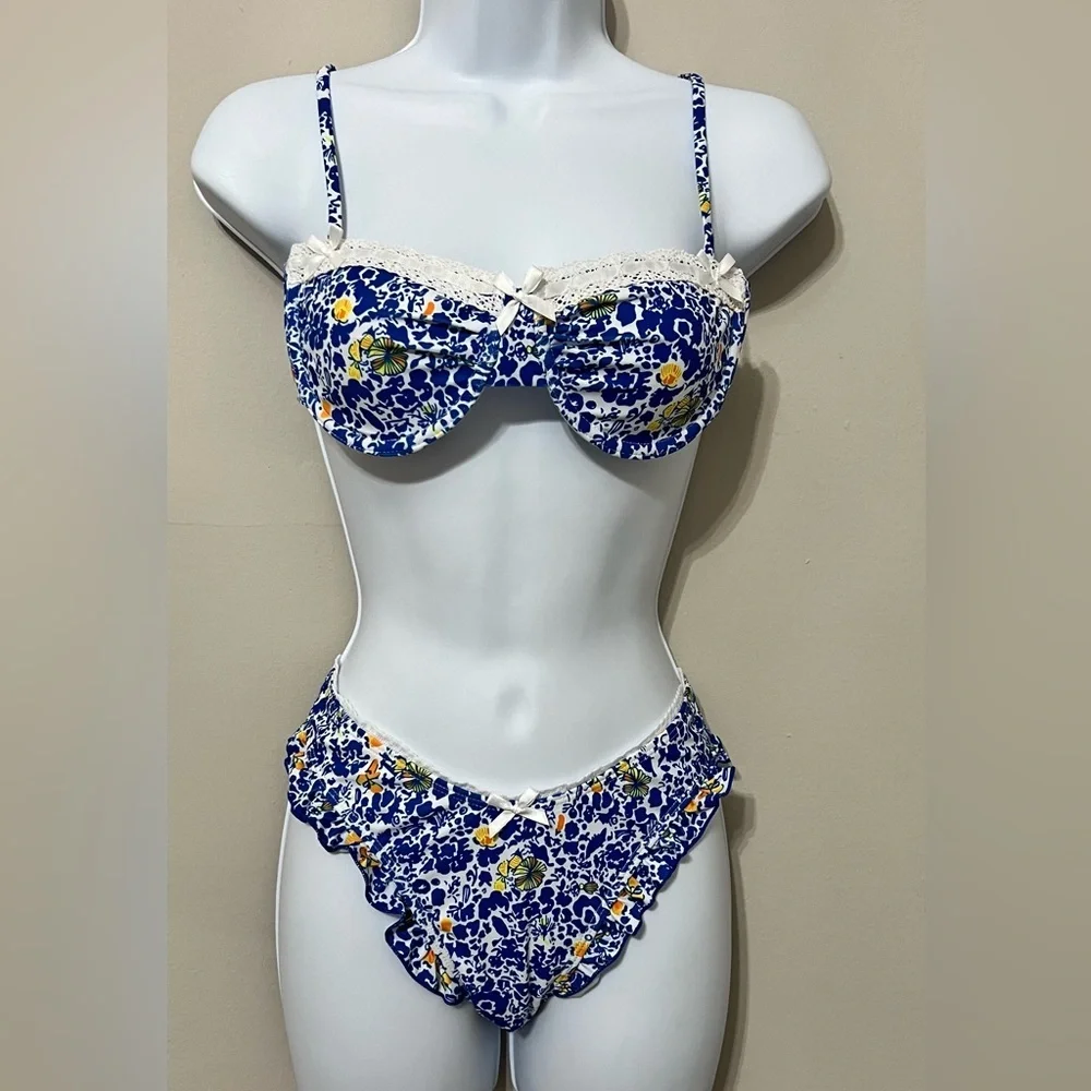Blue Floral Frill Trim Underwire Bikini Set